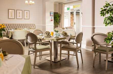Walstead Place Care Home Care Home Haywards Heath  - 4