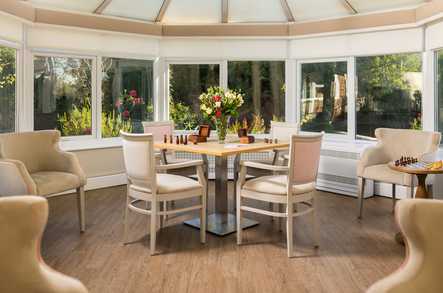 Walstead Place Care Home Care Home Haywards Heath  - 3
