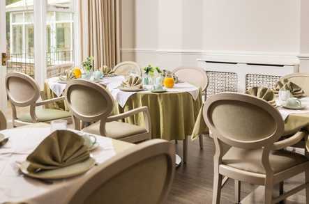 Walstead Place Care Home Haywards Heath  - 4