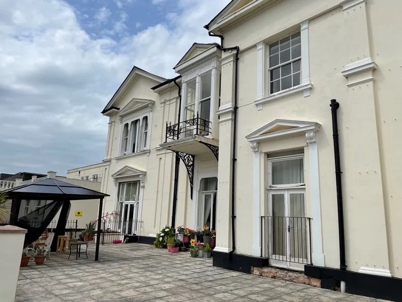 Warberries Nursing Home Care Home Torquay, TQ1 1QS