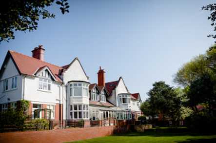 Warren Park Nursing Home Care Home Liverpool  - 1
