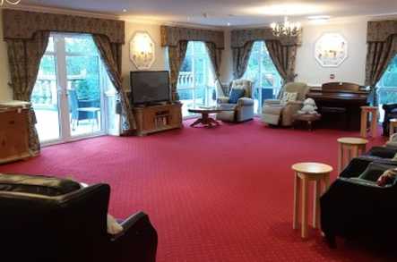 Waterbeach Lodge Care Home Cambridge  - 5