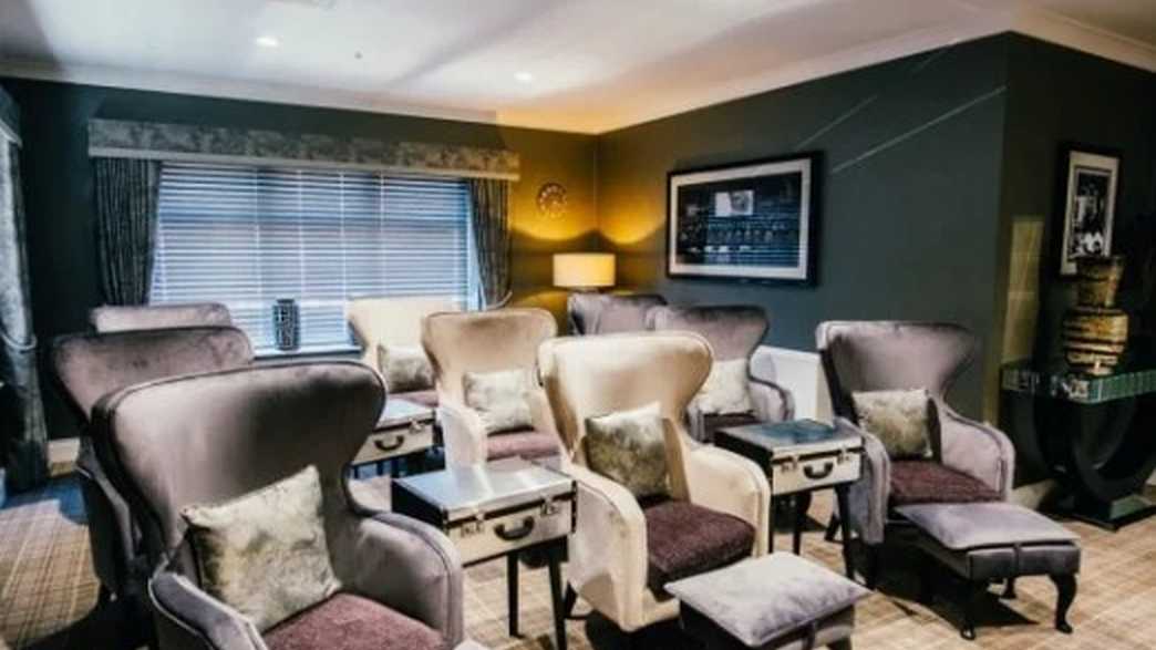 Waterside Court Care Home Care Home Wallingford buildings-carousel - 3
