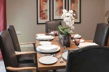 Waverley Grange Care Home Care Home Farnham  - 4