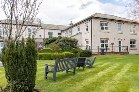 Willowbank Nursing Home Care Home Leeds  - 1