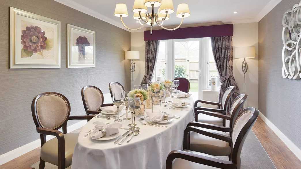 Wimbledon Common Care Home Care Home London meals-carousel - 5