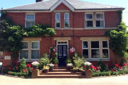 Wisteria Lodge Care Home Waterlooville  - 1