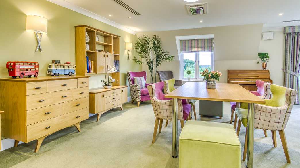 Richmond Villages Witney Care Home Care Home Witney buildings-carousel - 2