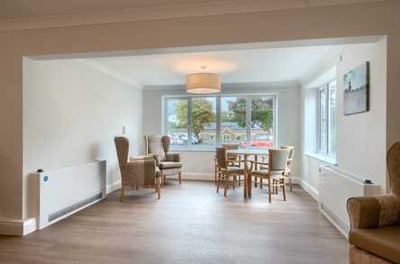 Wombwell Hall Care Home Gravesend  - 2