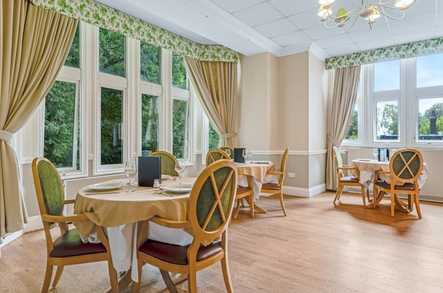 Woodbury House Care Home Reading  - 3