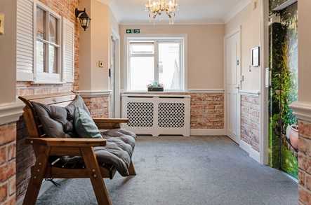 Woodbury Manor Care Home Enfield  - 5