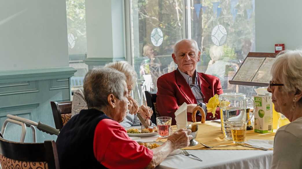 Woodbury Manor Care Home Enfield activities-carousel - 5
