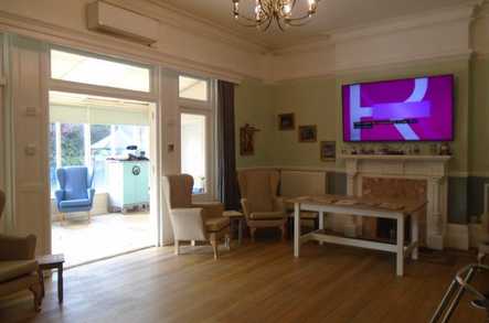 Wraysbury House Limited Care Home Worthing  - 3