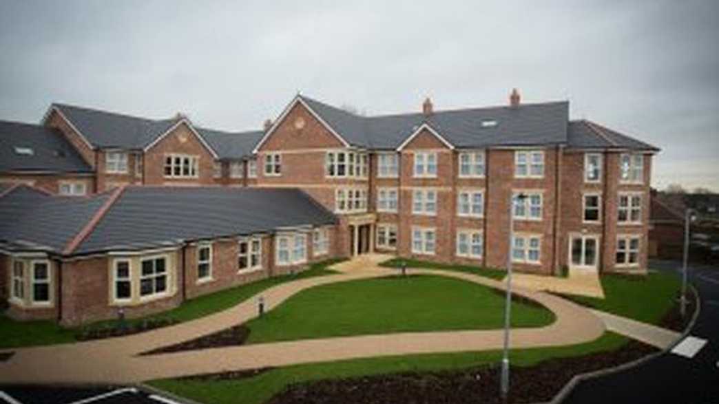 Wykebeck Court Care Home Care Home Leeds buildings-carousel - 3