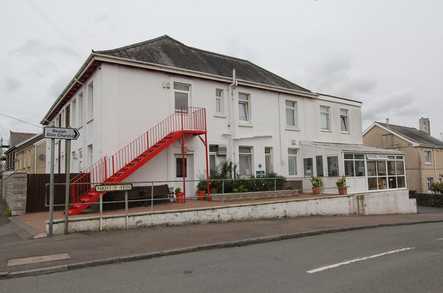 Yr Hafan Nursing Home Care Home Swansea  - 1