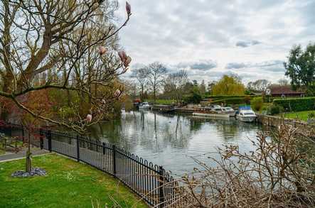 Abbey Chase Nursing Home Care Home Chertsey  - 4