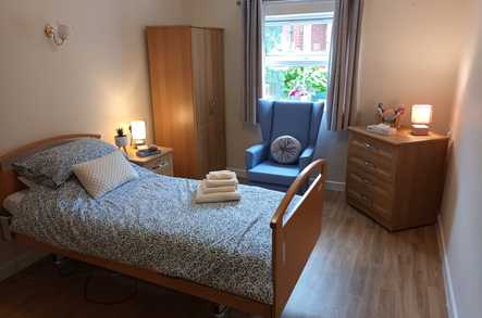 Alpine Lodge Care Home Sheffield  - 4