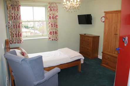 Alice House Care Home Weston Super Mare  - 3