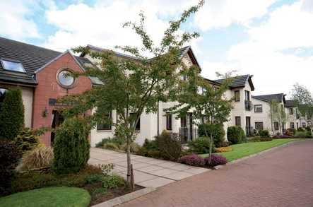 The Courtyard - Studio Apartment image 3