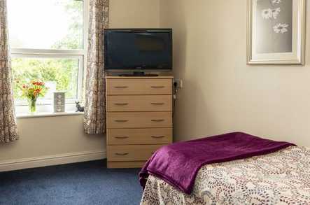 Avalon Park Nursing Home Care Home Oldham  - 4
