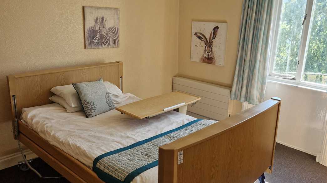 Temple Ewell Nursing Home Care Home Dover accommodation-carousel - 2