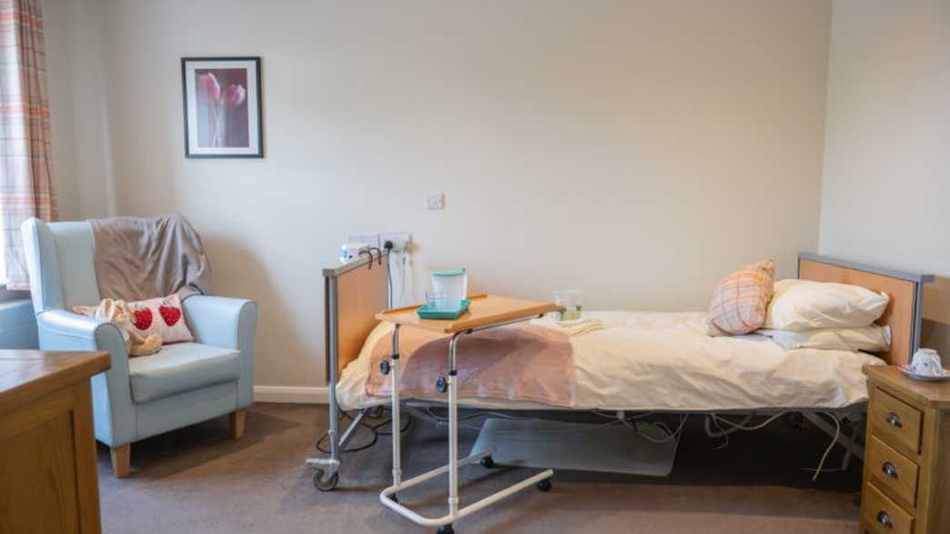 Nightingale Nursing and Care Home Care Home Mansfield accommodation-carousel - 4