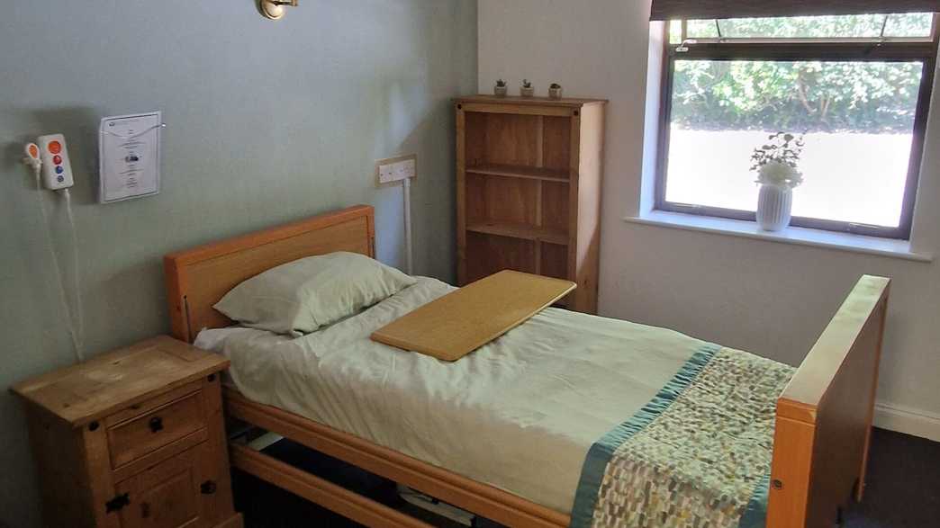 Temple Ewell Nursing Home Care Home Dover accommodation-carousel - 3