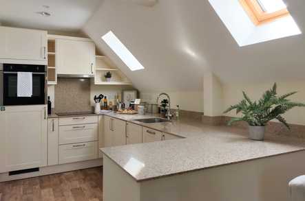 Apartment 8 image 1