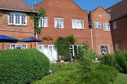 Clanfield Residential Care Home Care Home Kettering  - 1