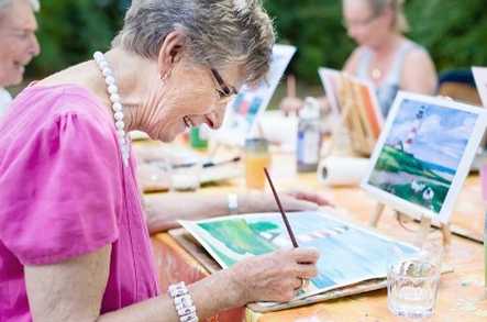Daffodil Care Ltd (Live-in Care) Live In Care Milton Keynes  - 4