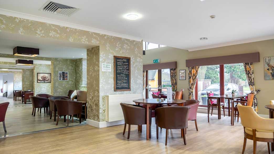 Auchlochan Garden Village Retirement Living Lesmahagow lifestyle-carousel - 4