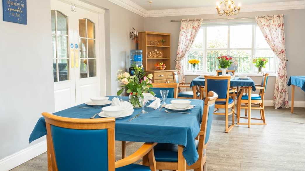 Willow Green Care Home Care Home Darlington meals-carousel - 1