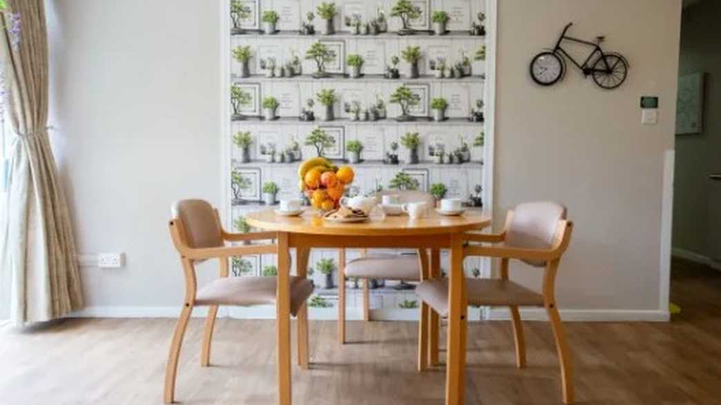 Elmstead Care Home Care Home Chislehurst meals-carousel - 2