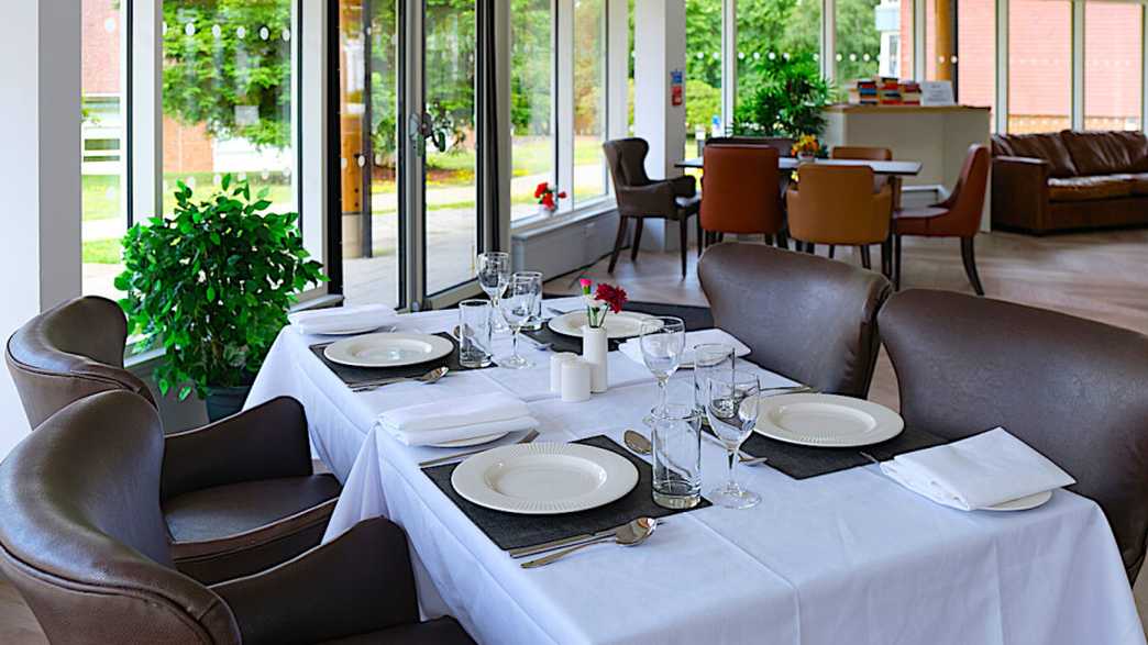 Eliza Palmer Care Home Care Home Walton-on-thames meals-carousel - 2
