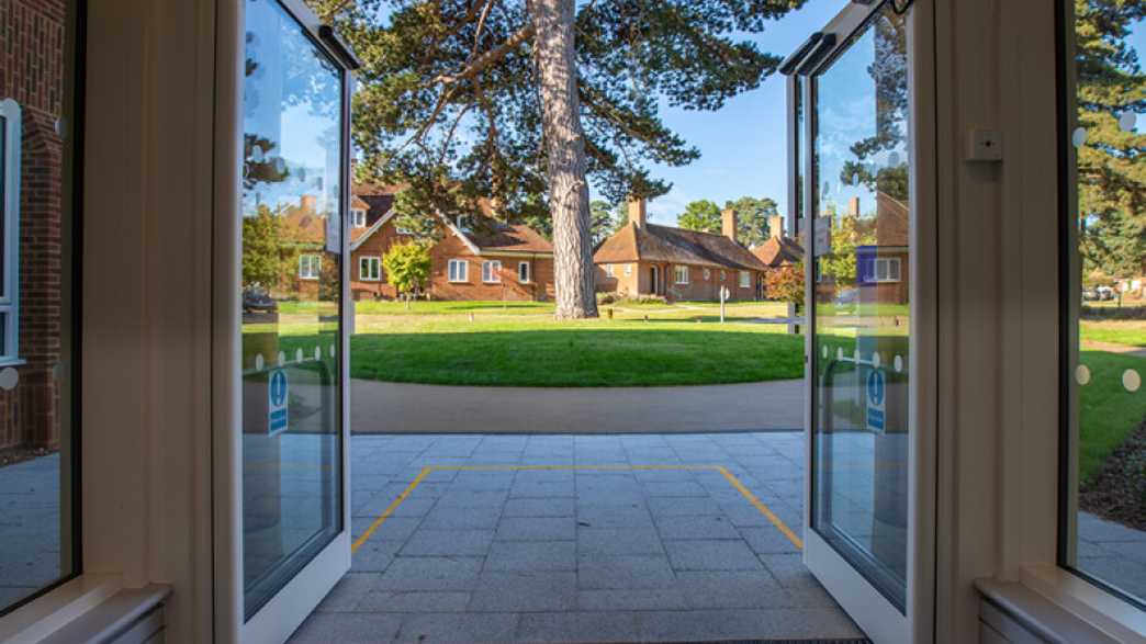 Eliza Palmer Care Home Care Home Walton-on-thames buildings-carousel - 5