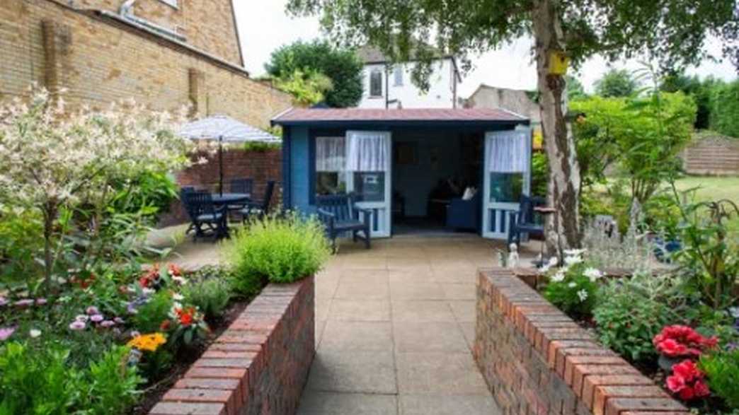 Elmstead Care Home Care Home Chislehurst activities-carousel - 4