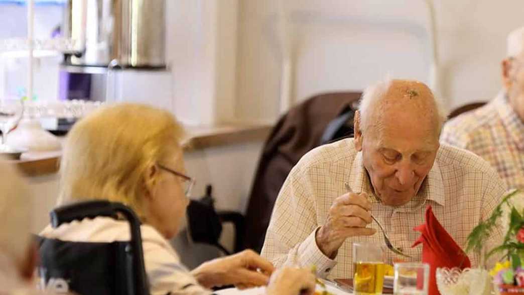 NeeryVille Care  (Live-in Care) Live In Care London meals-carousel - 4