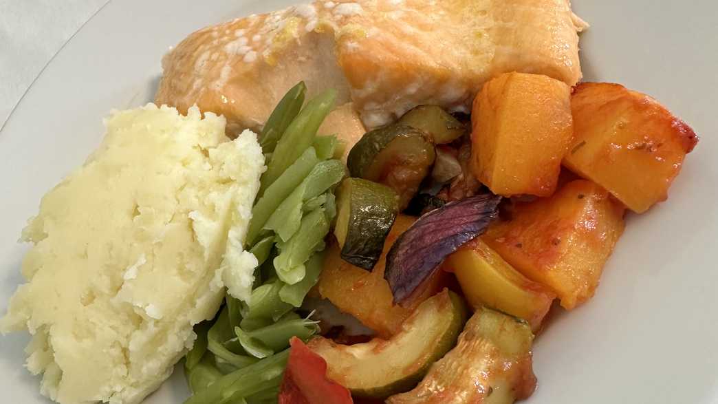 Ashley House - Langport Care Home Langport meals-carousel - 5