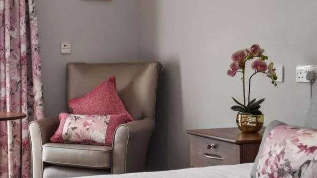 Greenacres care home Care Home Banstead accommodation-carousel - 1