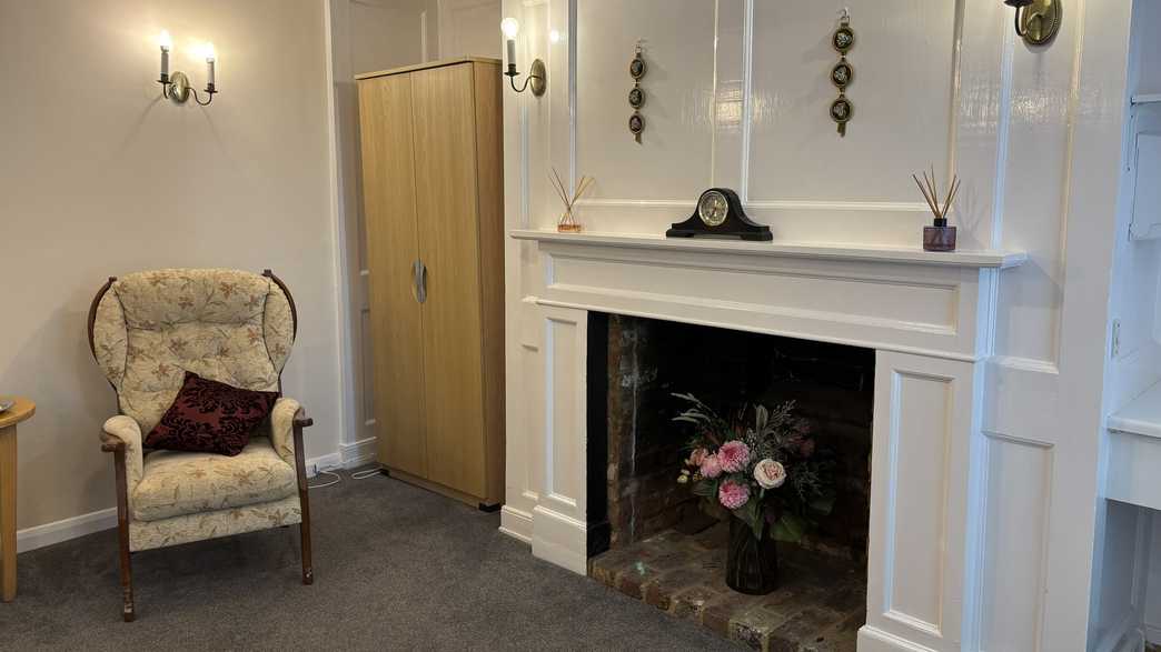 Glebe House Care Home Care Home Caterham accommodation-carousel - 1