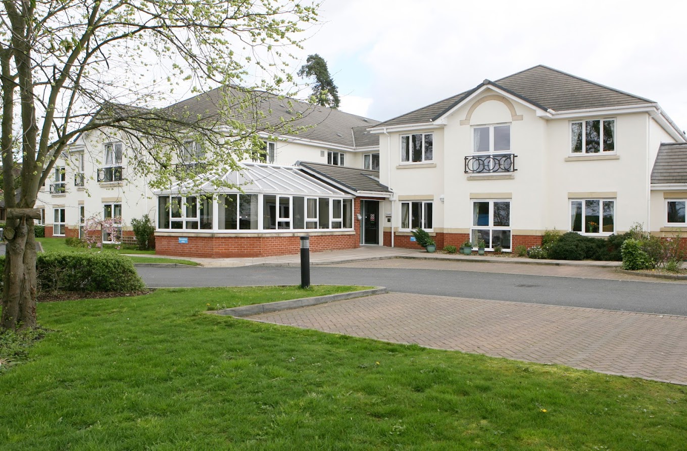 Heathbrook House Care Home | Care Home | Bromsgrove, B61 7JA