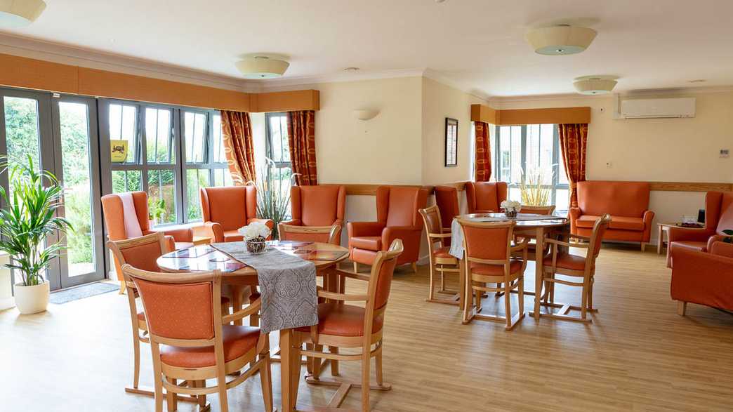 Hengist Field Care Home Care Home Sittingbourne meals-carousel - 4