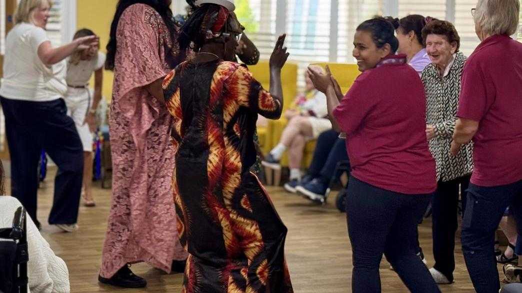 Lynwood Care Centre Care Home Ascot activities-carousel - 15