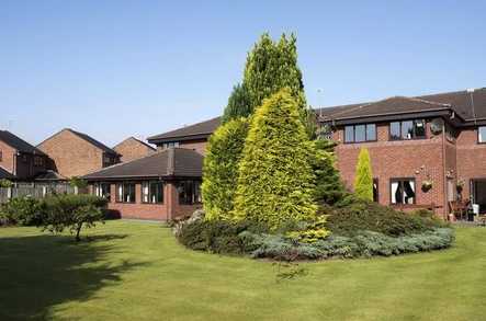 Carders Court Care Home Care Home Rochdale  - 1