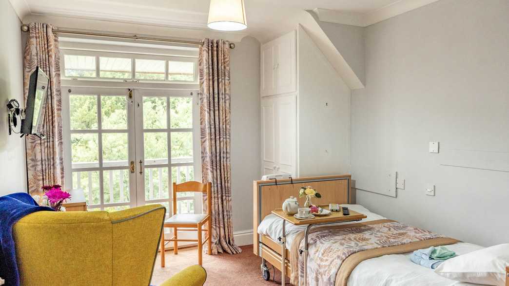 Inglefield Nursing & Residential Home Care Home Totland Bay accommodation-carousel - 3