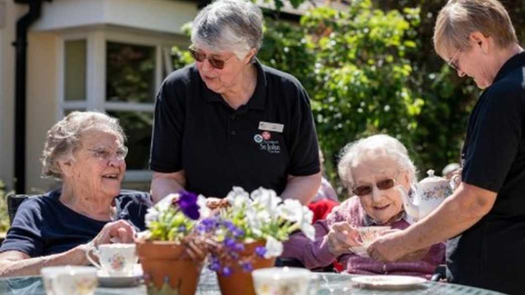 OSJCT Isis House Care & Retirement Centre Care Home Donnington activities-carousel - 1