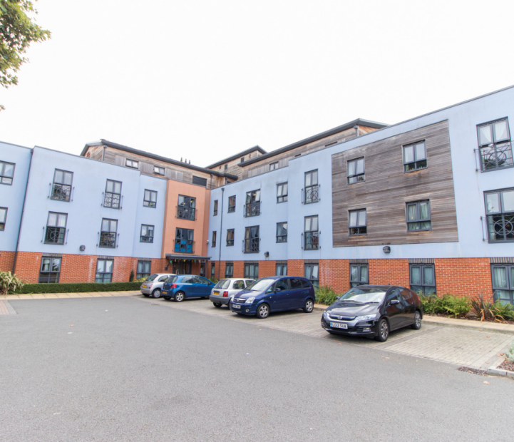 Kingsley Court Care Home Care Home Hayes, UB4 8HZ