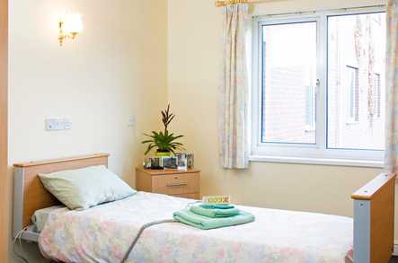 Lansdowne Care Home Care Home London  - 5