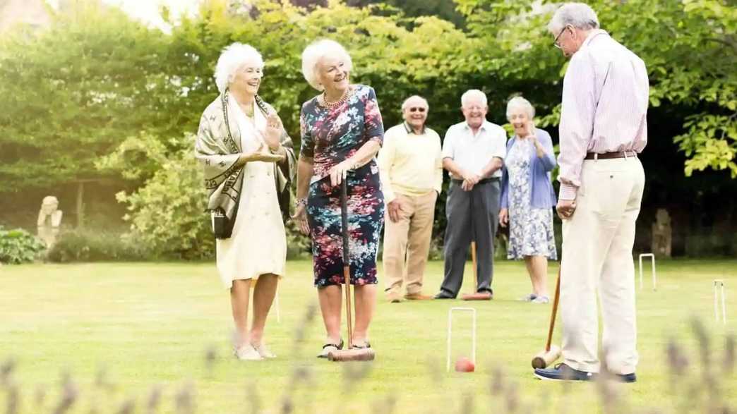 Stratton Court Village Retirement Living Cirencester wellbeing-carousel - 1