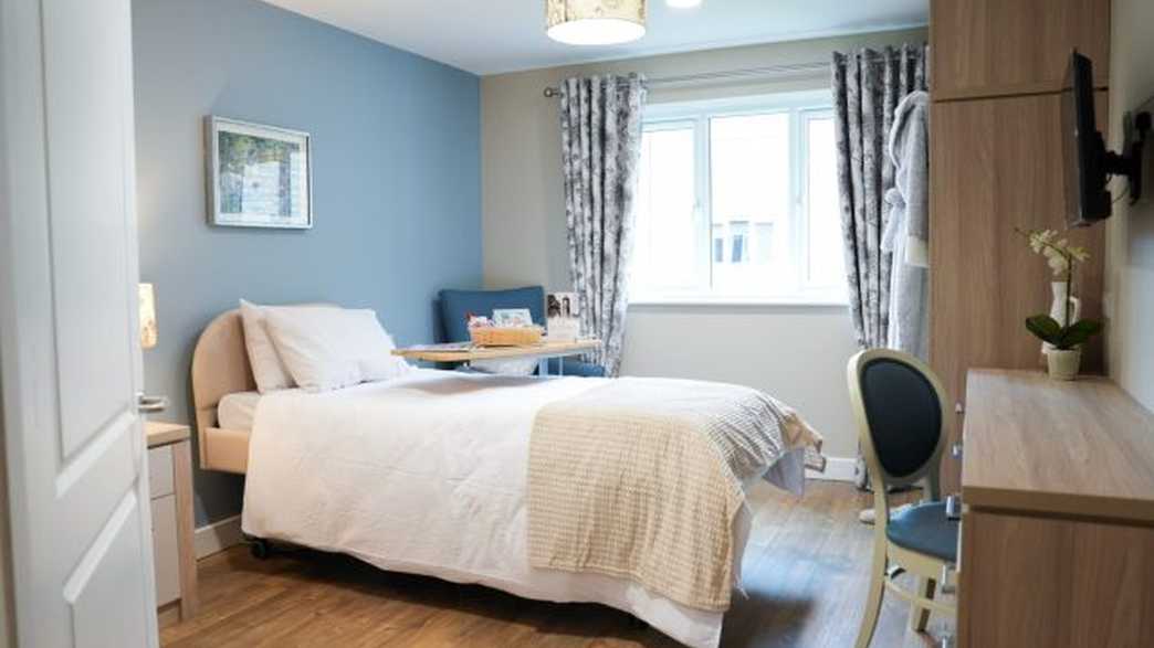Lindley Park Care Home Huddersfield accommodation-carousel - 1
